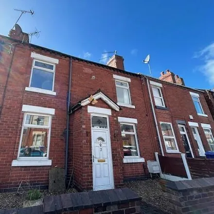 Image 1 - Dimsdale View East, Newcastle-under-Lyme, ST5 8EE, United Kingdom - Townhouse for sale
