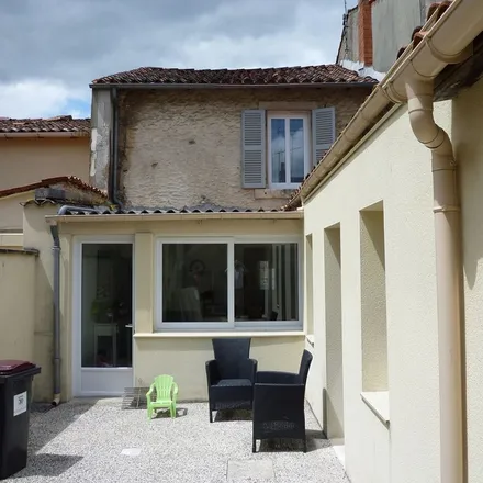 Rent this 5 bed apartment on 11 Place François 1er in 16100 Cognac, France