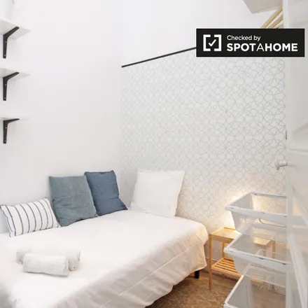 Rent this 8 bed room on Avinguda de la Riera de Cassoles in 56, 08012 Barcelona