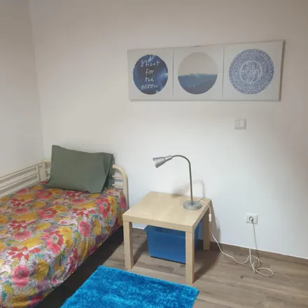 Rent this 2 bed room on Rua Armando Cardoso in 4200-100 Porto, Portugal