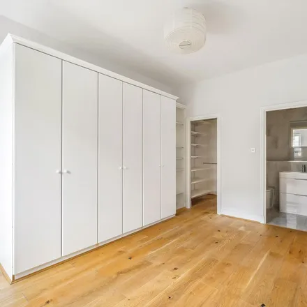 Rent this 2 bed apartment on Garden Square Dental Practice in 50 Kensington Gardens Square, London