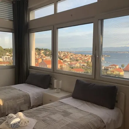 Rent this 5 bed apartment on 23273 Općina Preko