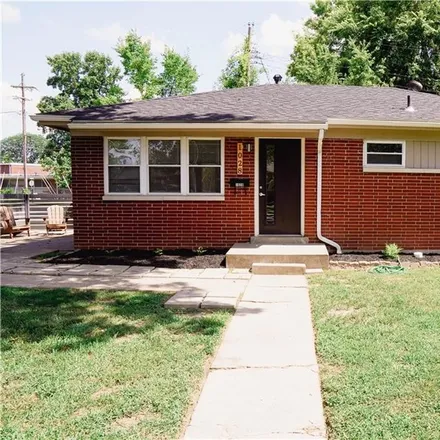 Buy this 2 bed house on Windsor Drive in Port Fulton, Jeffersonville