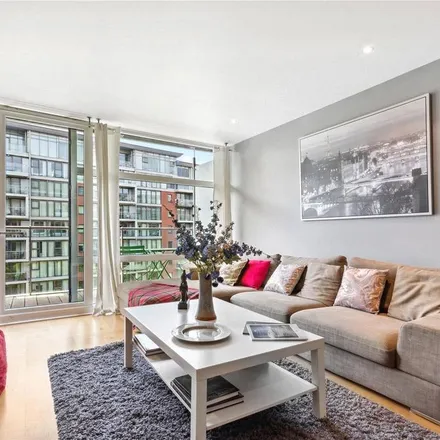 Rent this 2 bed apartment on Howard Building in 368 Queenstown Road, London