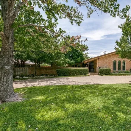 Buy this 3 bed house on 6305 Chesley Lane in Dallas, TX 75214