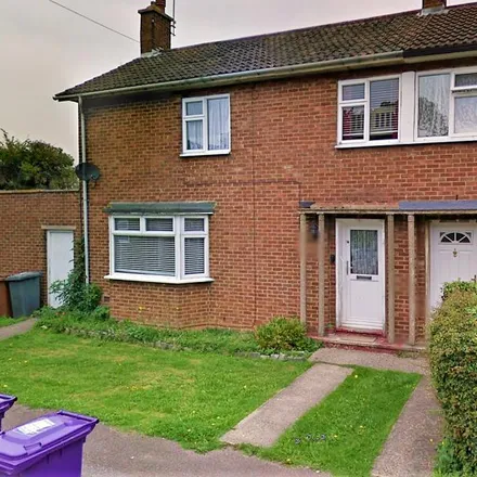 Rent this 3 bed duplex on 66 in 67 Woolgrove Road, Hitchin