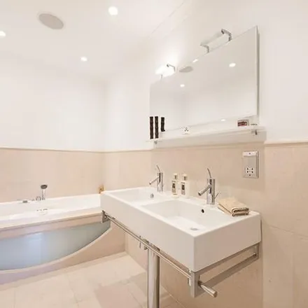 Rent this 3 bed apartment on 65 Cadogan Square in London, SW1X 0DY
