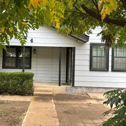Image 1 - 1900 North Tom Green Avenue, Odessa, TX 79761, USA - House for rent