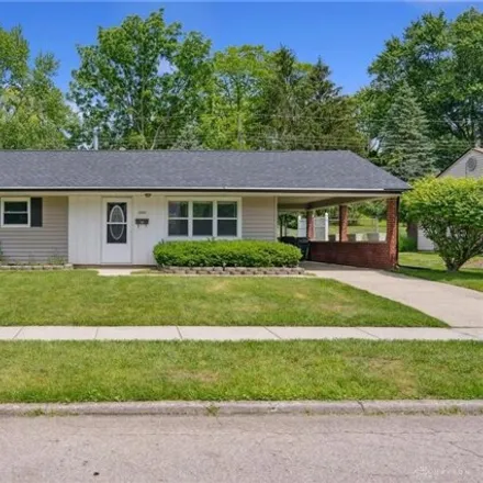 Buy this 3 bed house on 2856 Blackhawk Road in Kettering, OH 45420