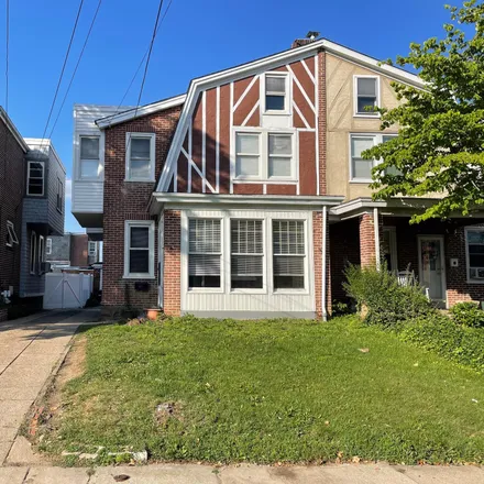 Buy this 4 bed townhouse on 207 West 35th Street in Wilmington, DE 19802