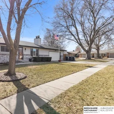 Image 2 - 1733 West Sewell Street, Lincoln, NE 68522, USA - House for sale