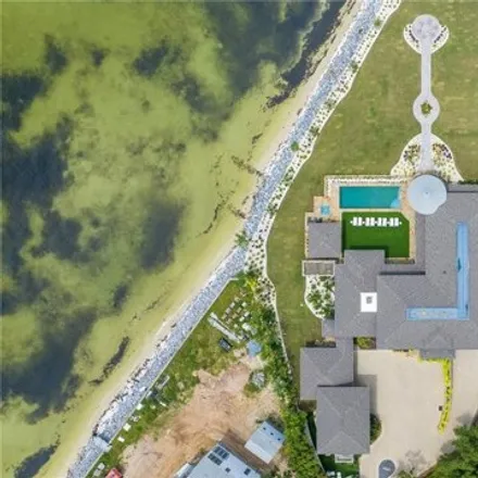 Image 2 - 732 Peakes Point Drive, Gulf Breeze, Santa Rosa County, FL 32561, USA - House for sale