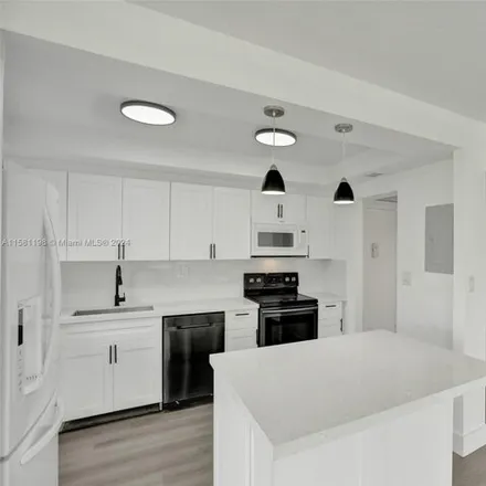 Rent this 2 bed condo on Watergate Condominium in North 28th Avenue, Hollywood