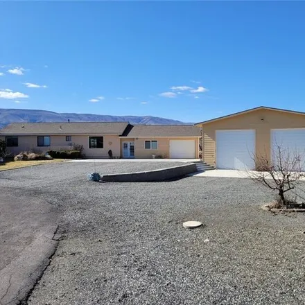 Buy this 3 bed house on 498 Date Place Southwest in Desert Aire, Grant County