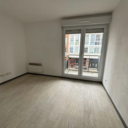 Rent this 1 bed apartment on 35 Rue du Champ Rond in 45000 Cité Emile Zola, France