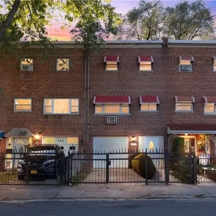Buy this 4 bed house on 405 Turneur Avenue in New York, NY 10473