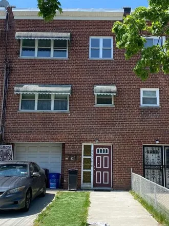 Rent this 3 bed apartment on 2963 Tiemann Avenue in New York, NY 10469