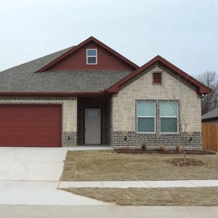 Rent this 3 bed house on Titus Avenue in Springtown, Parker County