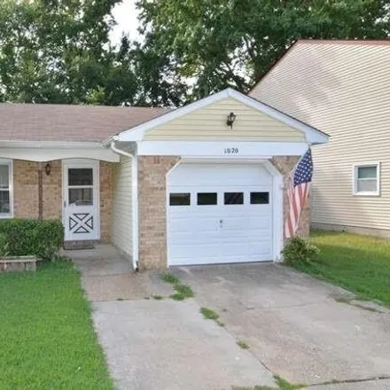 Rent this 3 bed house on 1020 Tealwood Drive in Virginia Beach, VA 23453