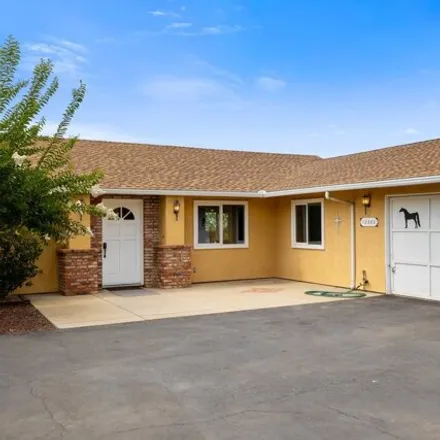 Image 3 - 12360 Single Oak Pl, California, 92040 - House for sale