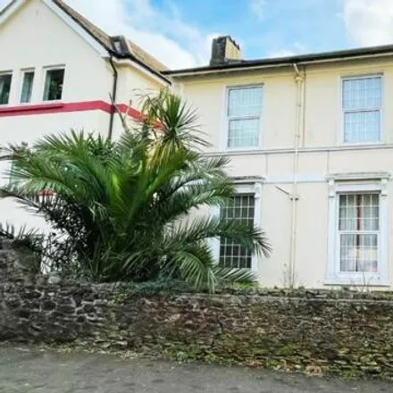 Rent this 3 bed house on ehair in 484 Babbacombe Road, Torquay