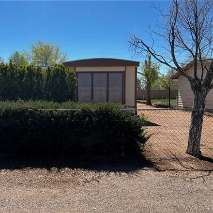 Buy this studio apartment on 3654 Cardinal Lane in New Kingman-Butler, Mohave County