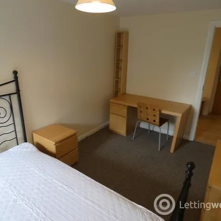 Rent this 3 bed apartment on Kingston Quay in Wallace Street, Glasgow