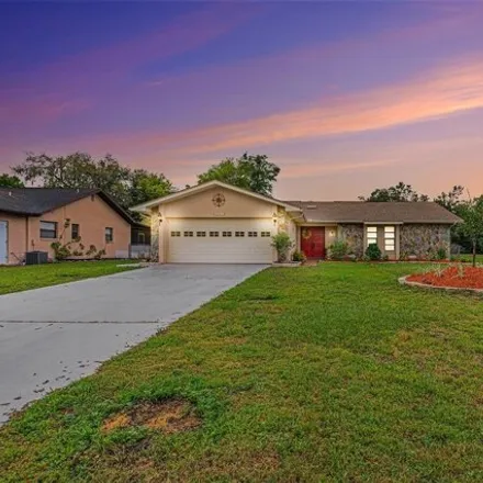 Rent this 3 bed house on 13080 Mink Run in Pasco County, FL 34669