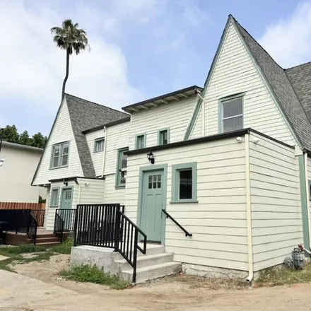 Rent this studio apartment on Budlong Avenue in Los Angeles, CA 90007