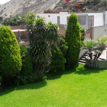 Buy this 4 bed house on Calle El Rincon in Pachacámac, Lima Metropolitan Area 15593