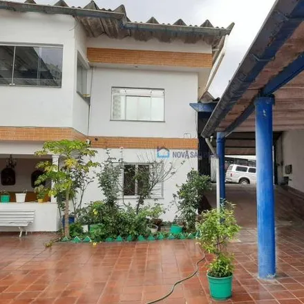 Rent this 2 bed house on Instituto Nacional do Seguro Social in Rua Santa Cruz 707, Jardim Aurélia