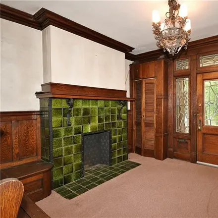 Image 4 - 5743 Woodmont Street, Pittsburgh, PA 15217, USA - House for sale