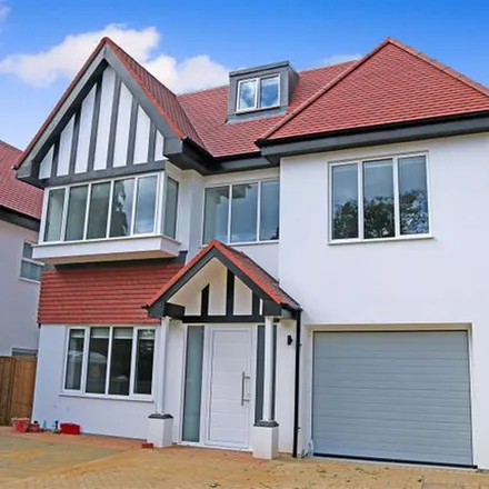 Rent this 5 bed apartment on Woodhall Gate Lodge in Shenley Road, Radlett