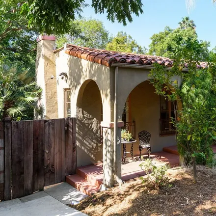 Image 3 - 2674 Locksley Place, Los Angeles, CA 90039, USA - House for sale