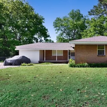Buy this 3 bed house on 2718 Norton Avenue Northwest in Country Club Estates, Huntsville