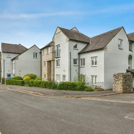 Buy this 2 bed apartment on unnamed road in Grange-Over-Sands, LA11 6AZ