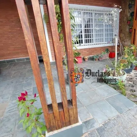 Buy this 3 bed house on Rua Emidio Fazzio in Alvinópolis, Atibaia - SP