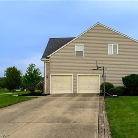 Image 3 - 3323 Burgundy Circle, Avon, OH 44011, USA - House for rent