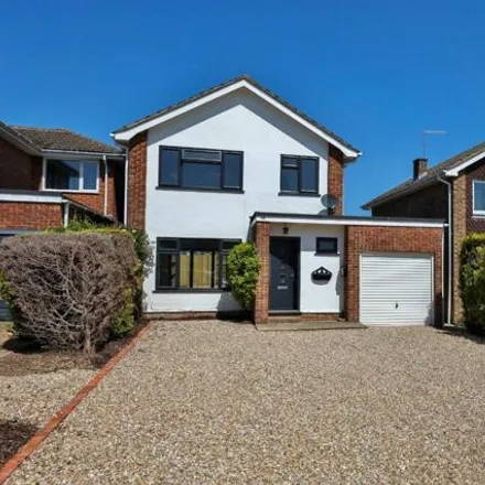 Buy this 3 bed house on 45 The Warren in Burgess Hill, RH15 0DU