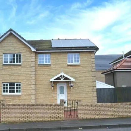 Buy this 4 bed house on Abbotsford Gardens in Carron, FK2 7QL