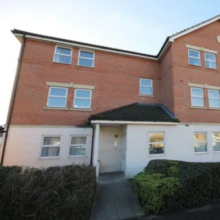 Rent this 2 bed room on 35-46 Bowater Gardens in Sunbury-on-Thames, TW16 5JP