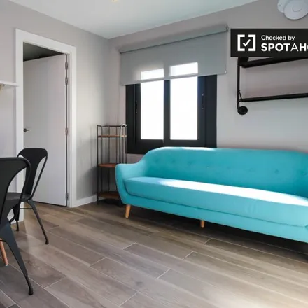 Rent this 1 bed apartment on Avinguda Meridiana in 381, 08016 Barcelona
