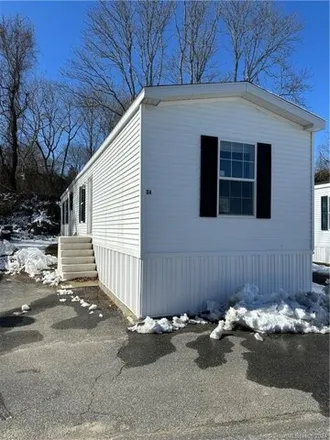 Buy this studio apartment on 435 High Street in Groton, CT 06355