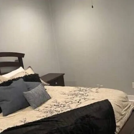 Rent this 3 bed apartment on Bella Vista in AR, 72715