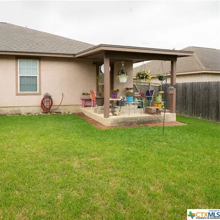 Image 3 - 327 South Water Lane, New Braunfels, TX 78130, USA - Duplex for sale