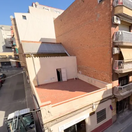 Image 14 - Carrer d'Eivissa, 08911 Badalona, Spain - Apartment for rent