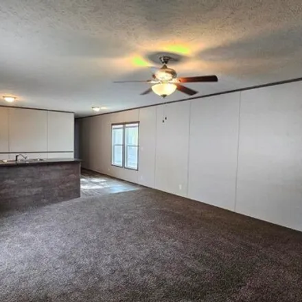 Image 6 - 2230 East MacArthur Road, Wichita, KS 67216, USA - Apartment for sale