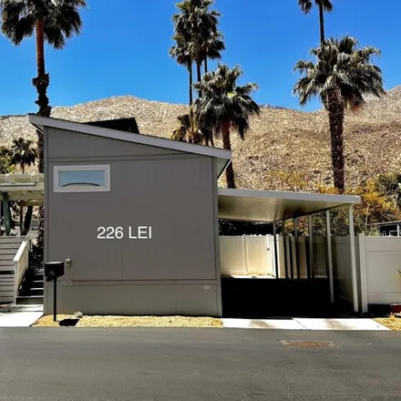 Buy this studio apartment on 226 Lei Drive in Palm Springs, CA 92264