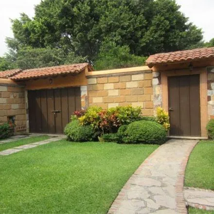 Buy this 4 bed house on Calle Jacarandas in Satélite, 62430 Cuernavaca