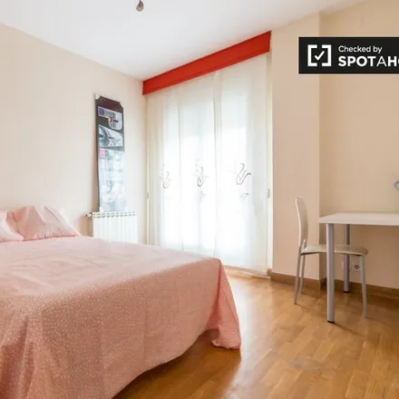 Rent this 6 bed room on Pardalets Escuela Infantil in Carrer del Poeta Artola, 46021 Valencia